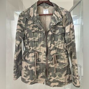 Old Navy, size M, green camo jacket